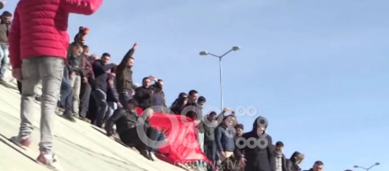 Τίρανα: Καταδικάστηκε Αλβανός γιατί ξήλωσε την τουρκική σημαία